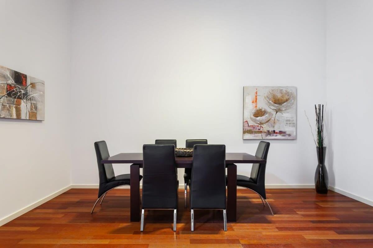 Placa Catalunya Incredible 3bedroom Duplex With Balcony * Barcelona