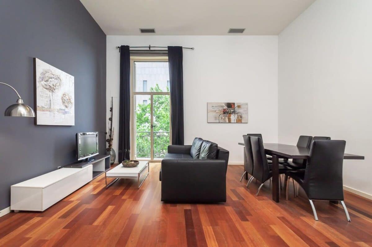 Placa Catalunya Incredible 3bedroom Duplex With Balcony * Barcelona