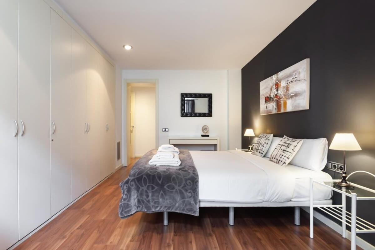Placa Catalunya Incredible 3bedroom Duplex With Balcony Barcelona